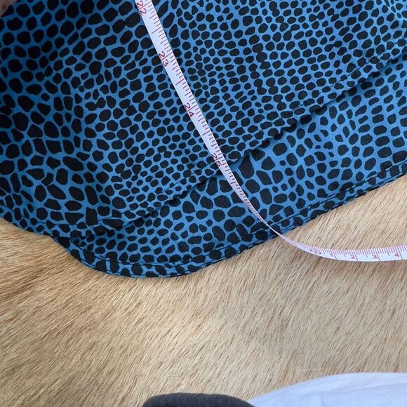 Designer Tibi Top 100% Silk Bateau Neckline Short Sleeve Layered Black Blue Shir - Picture 6 of 7